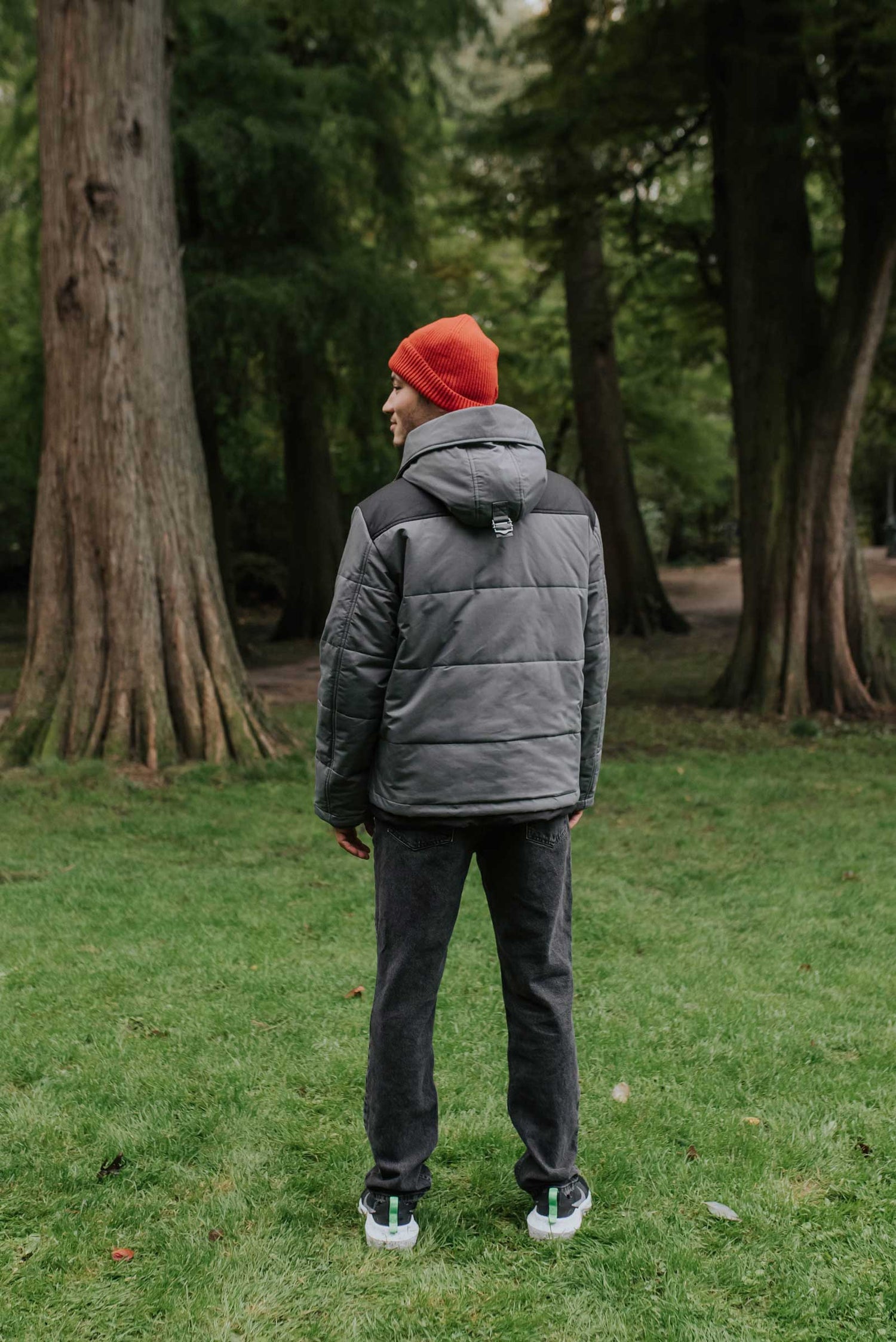All weather proof sustainable hemp winter jacket, with an adjustable hood, ribbed knit cuffs with thumbholes and zipper windguard to keep the elements out. The soft vegan padding is made from 100% certified recycled plastic bottles, by the innovative Repreve® - Back View